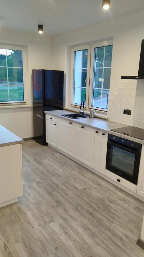 Apartamenty Wakacyjne Slesin  ภายนอก รูปภาพ